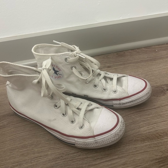 White converse - Picture 6 of 8